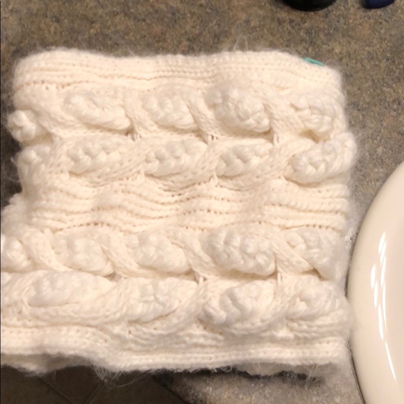 SONOMA Chunky Cable-Knit Lined Snood - Picture 2 of 4